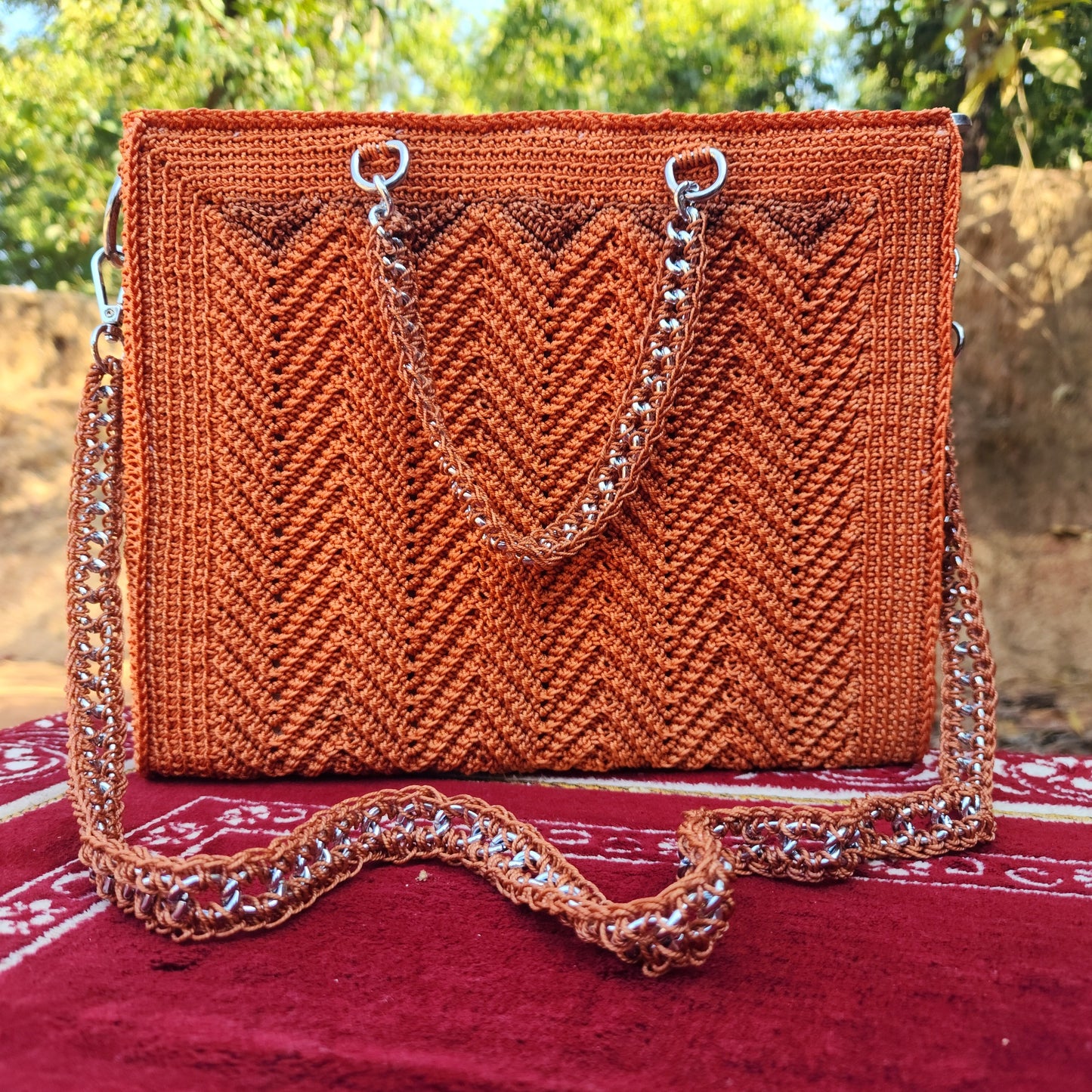 Orange and Brown Colour in Chain Frame