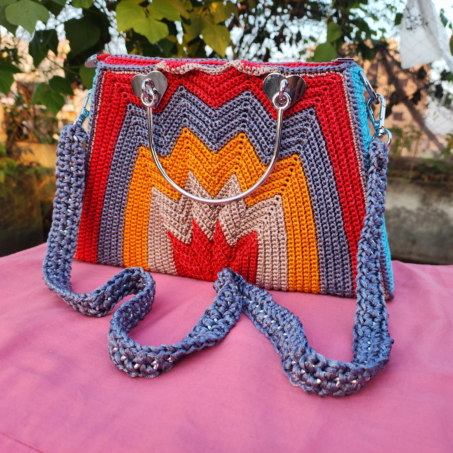 Multiple Colour in Trapezium 2