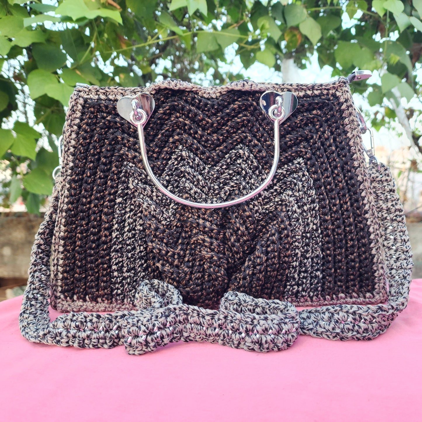 Unique Colour in Trapezium 2