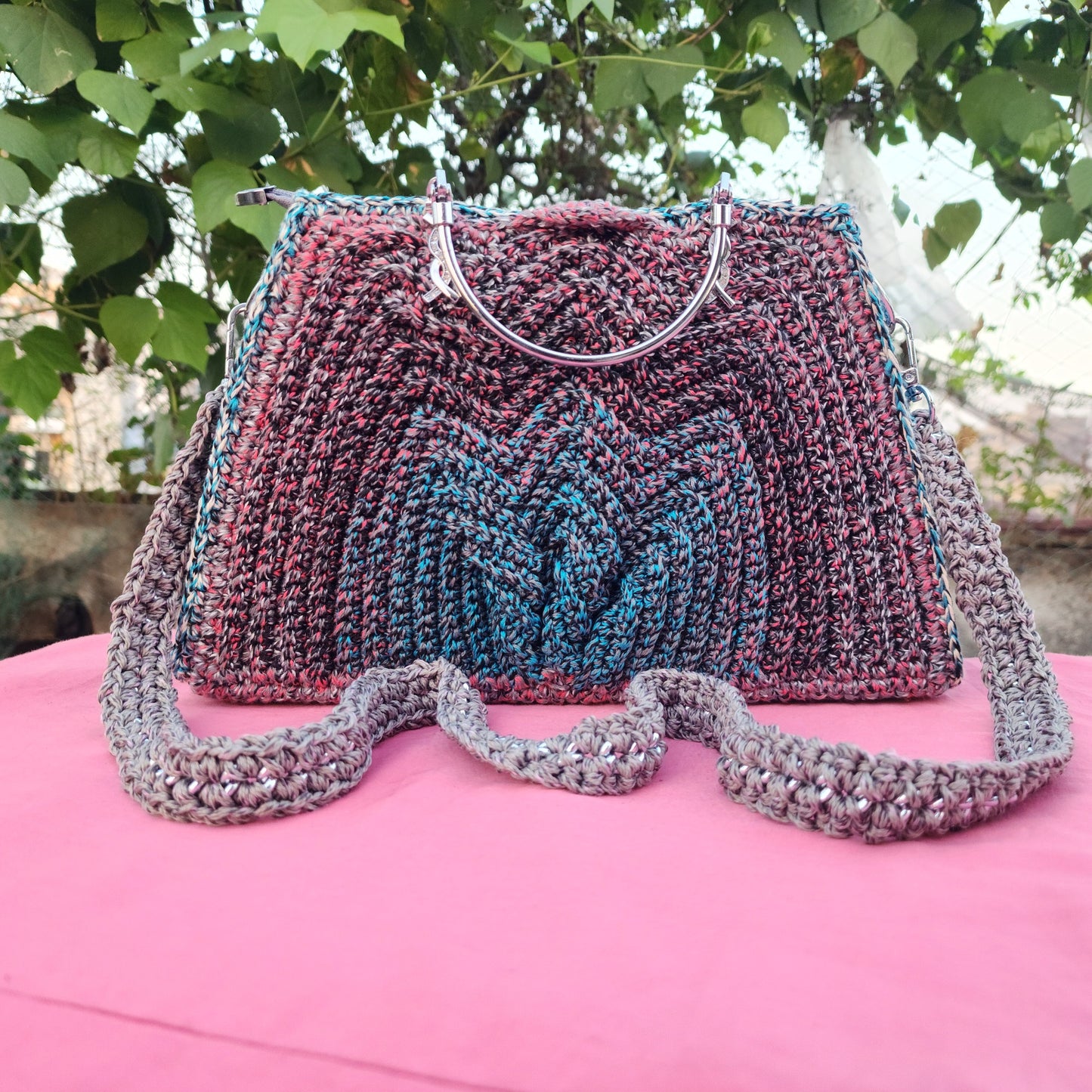 Unique Colour in Trapezium 5