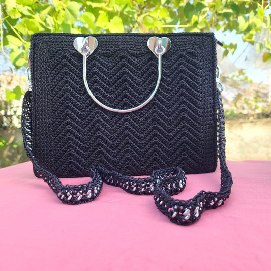 Black in love frame 2