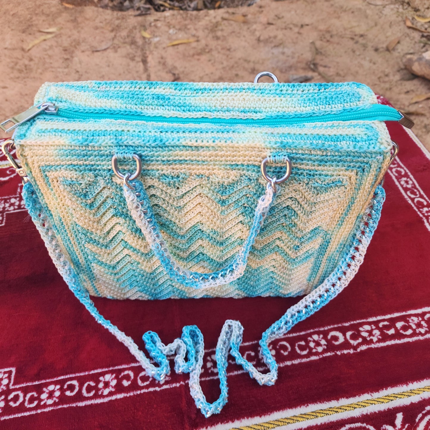 Multiple colour in Chain Frame