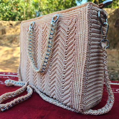 Cream in Chain frame