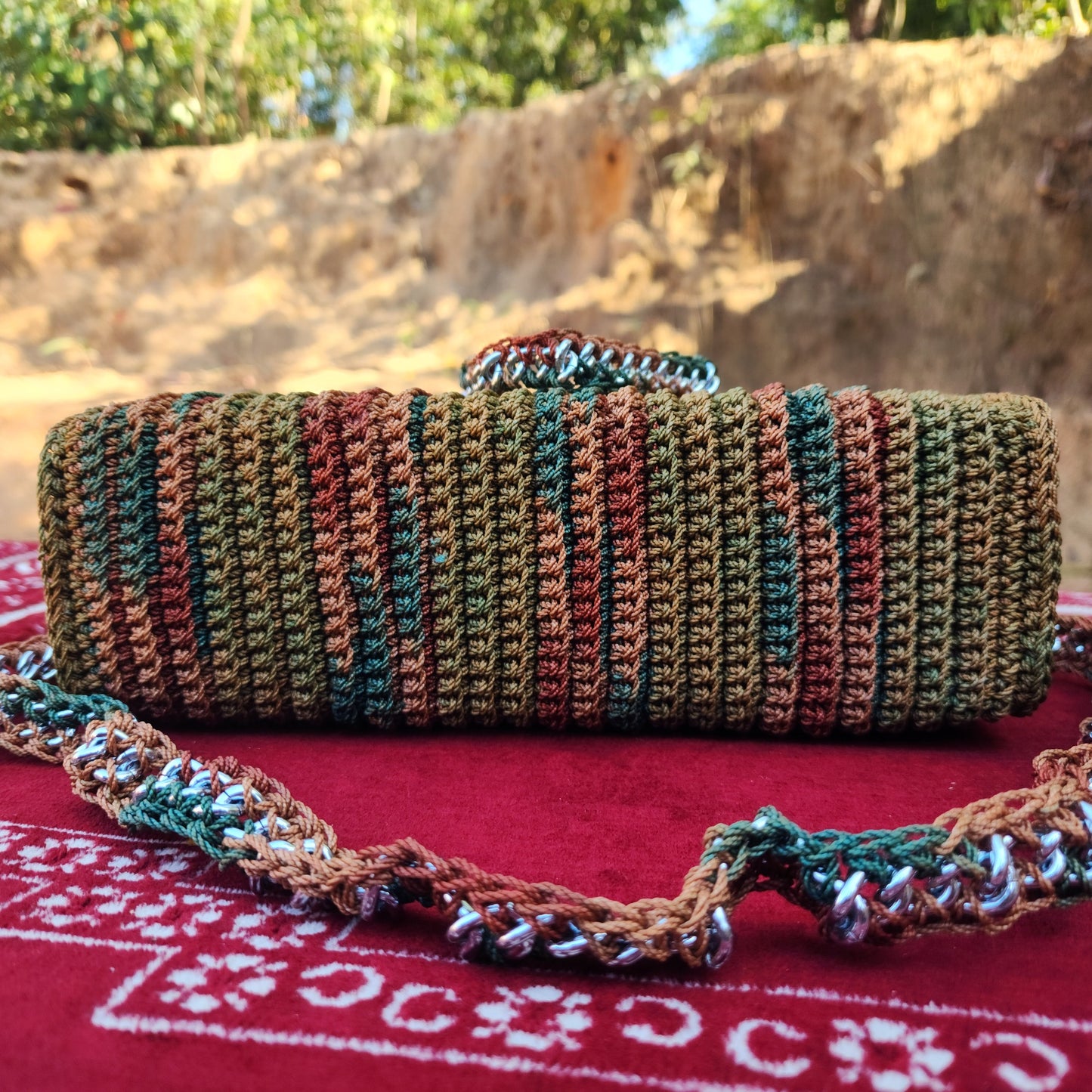 Multiple Colour in Chain Frame