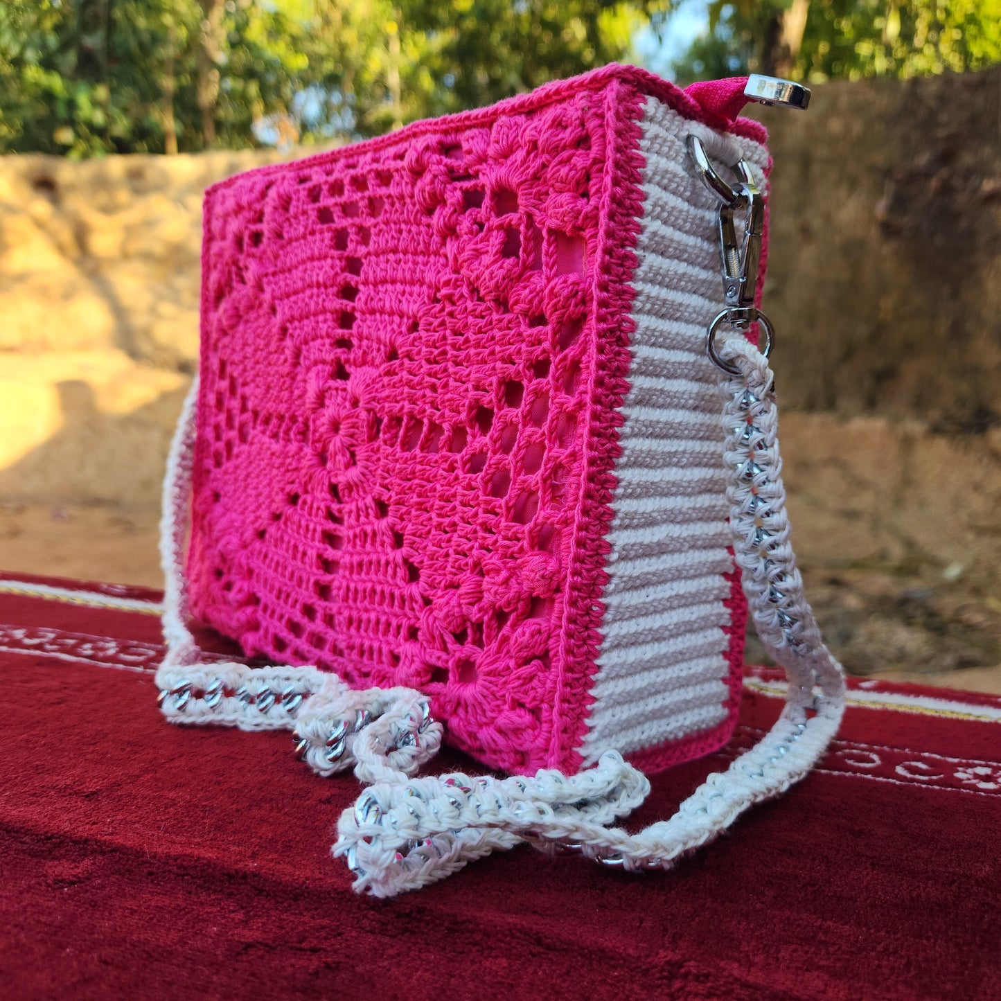 W & Pink Combo in No frame 2