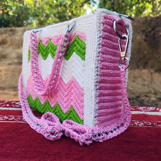 WGP Colour in Chain Frame