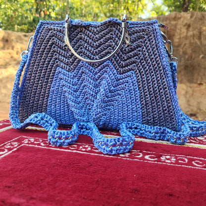 2 Colour combo in Trapezium