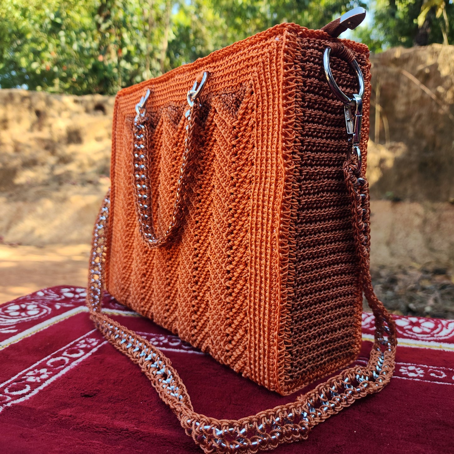 Orange and Brown Colour in Chain Frame