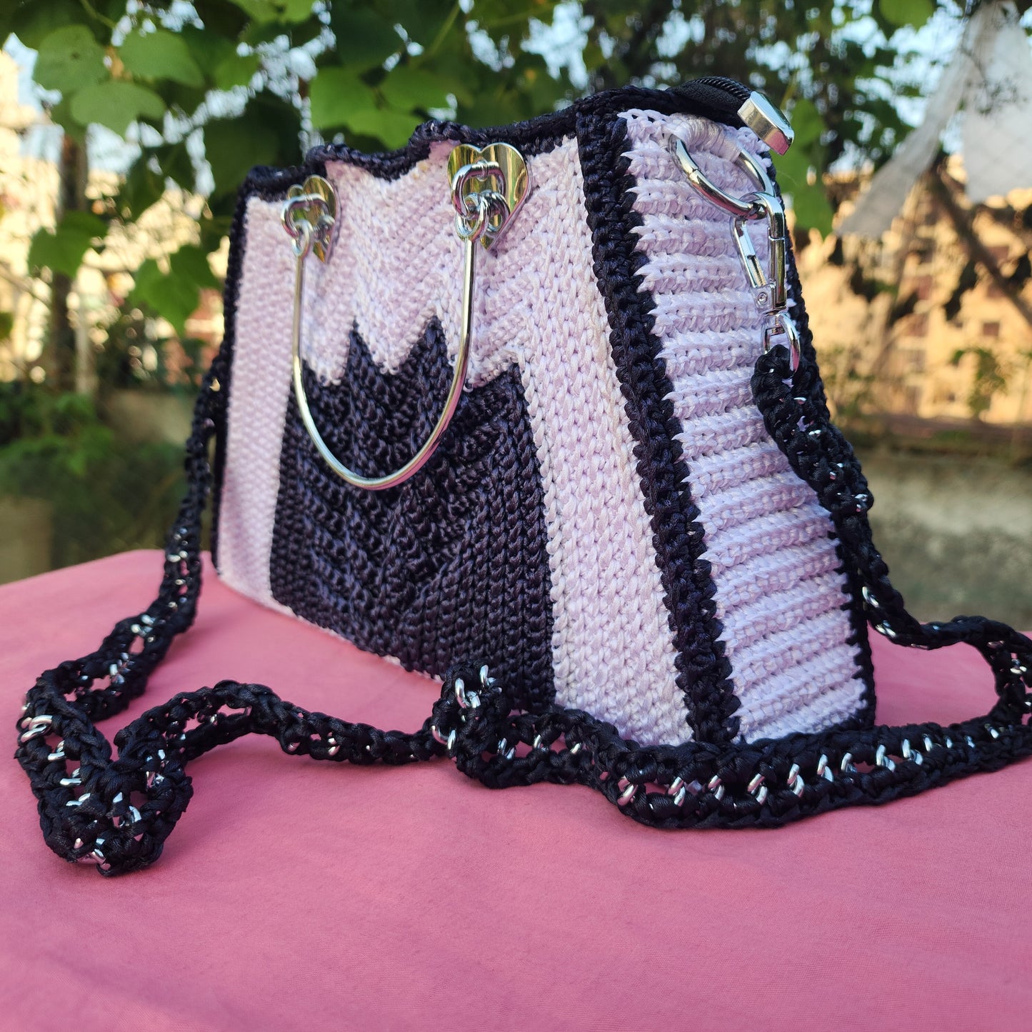 Navy blue with White in Trapezium