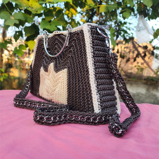 Chocolate with white in Trapezium