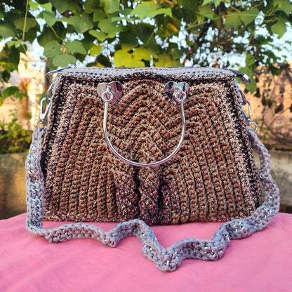 Unique Colour in Trapezium 6