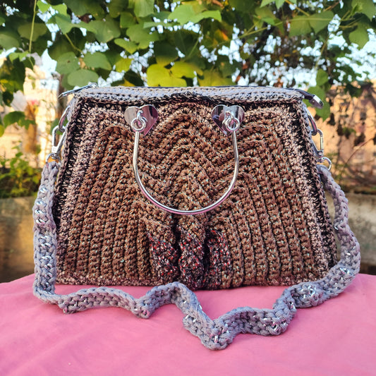 Unique Colour in Trapezium 6