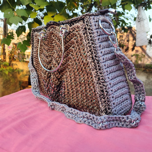 Unique Colour in Trapezium 6