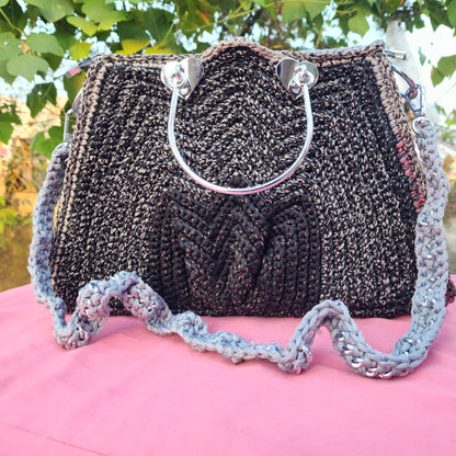 Unique Colour in Trapezium 6