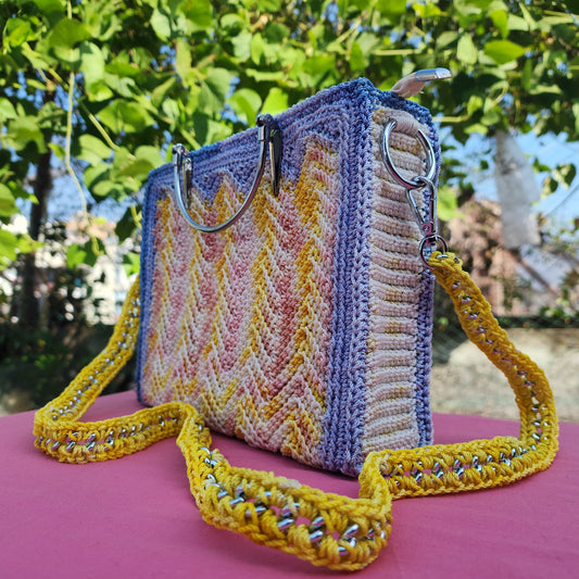 Multiple Colour in Steel Frame