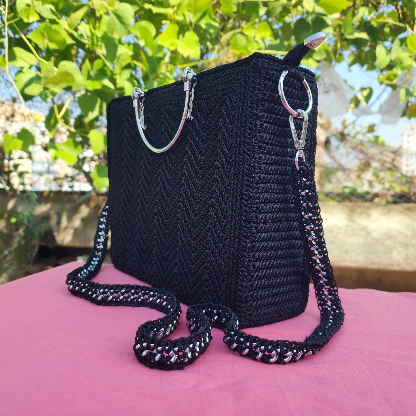 Black in Cross frame