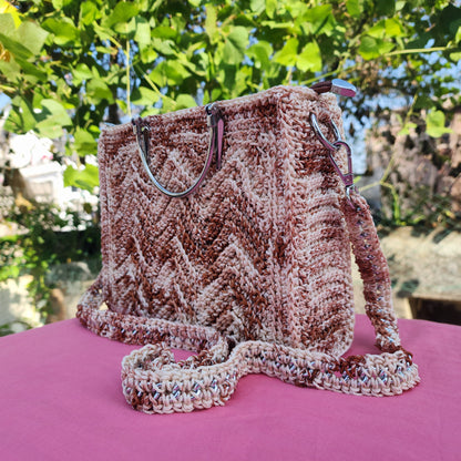 Multiple Colour in Steel Frame