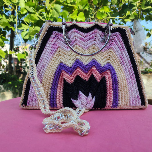 Multiple Colour in Trapezium