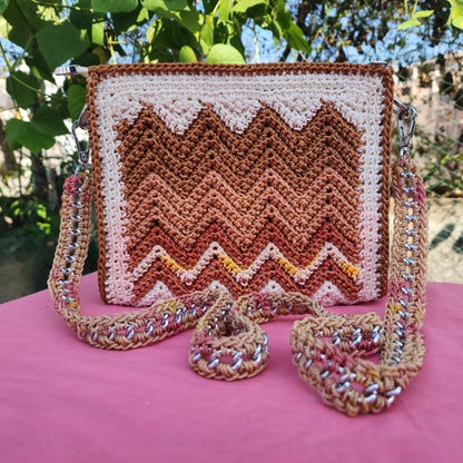 Random Colour in No frame 4