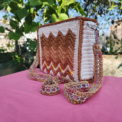 Random Colour in No frame 4